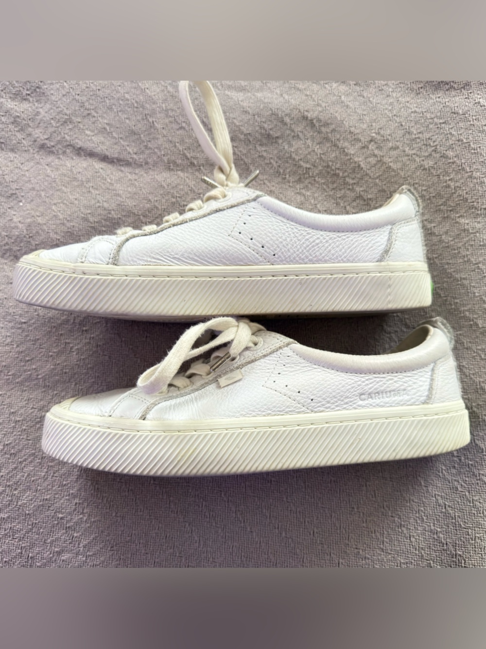 Cariuma White Leather Lace-Up Sneakers Size 9